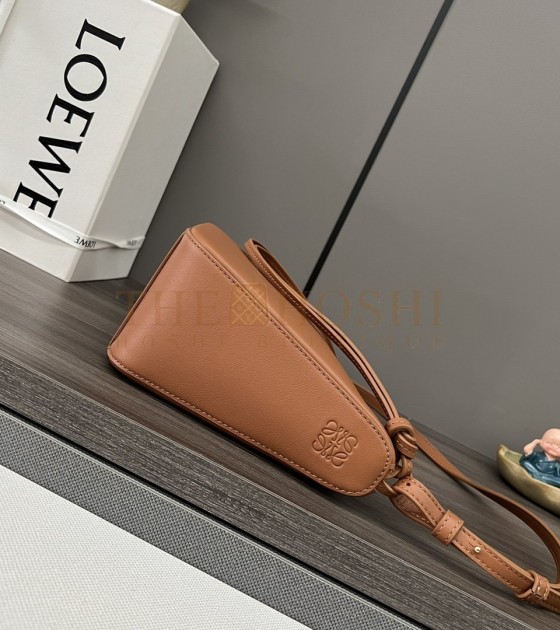 L0ew* Mini Hammock Hobo Bag Calfskin Leather Caramel Size 28×17×9.5cm Master Quality