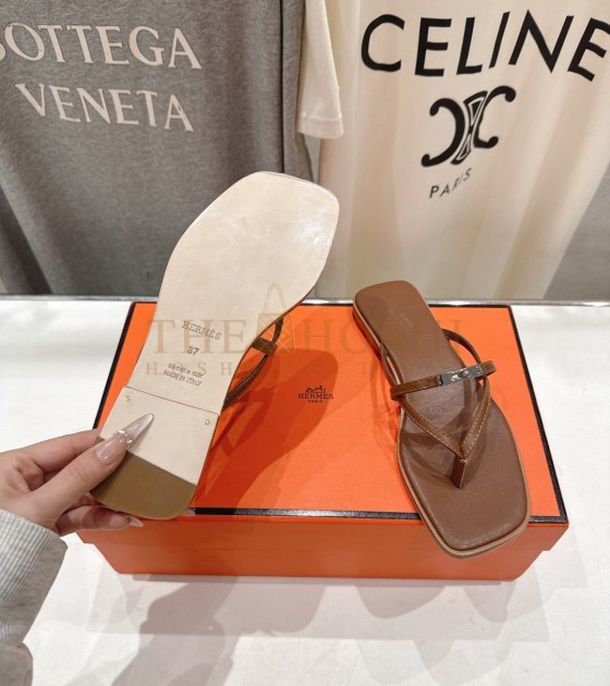 H**me5 Oran Sandals Calfskin Leather Brown Women