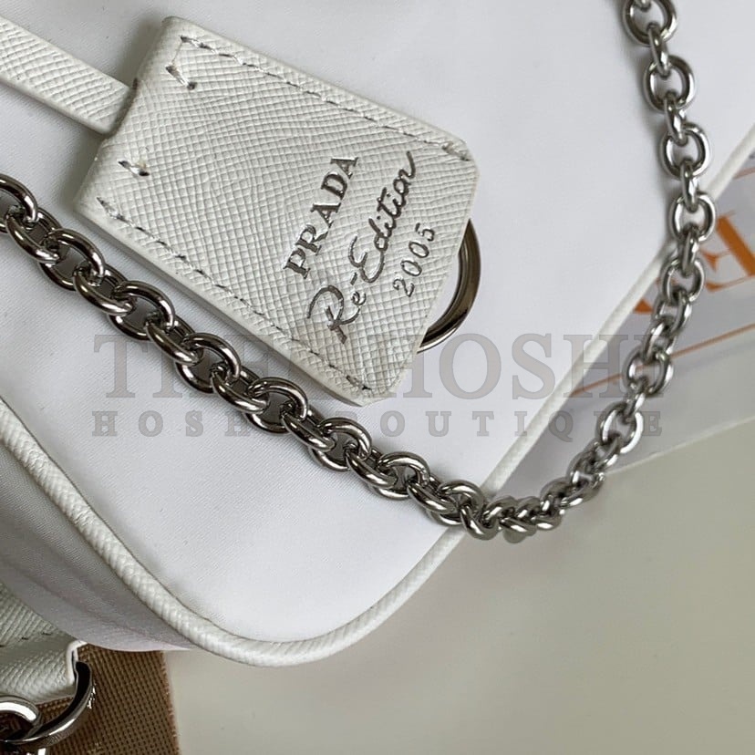 Pra*a Re-Edition 2005 Shoulder Bag In White Re-Nylon Master Quality