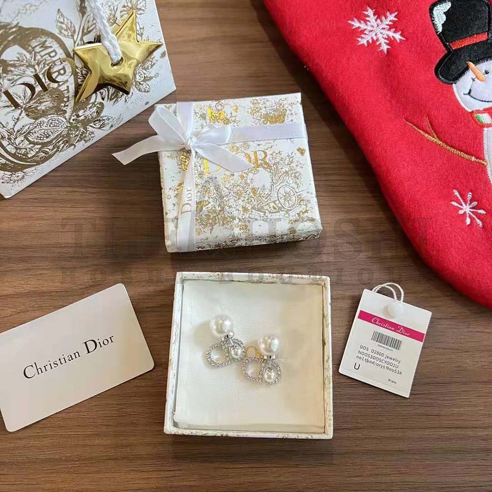 D10r Women Tribales Earrings Silver-Finish Metal with White Resin Pearls and Silver-Tone Crystals Master Quality