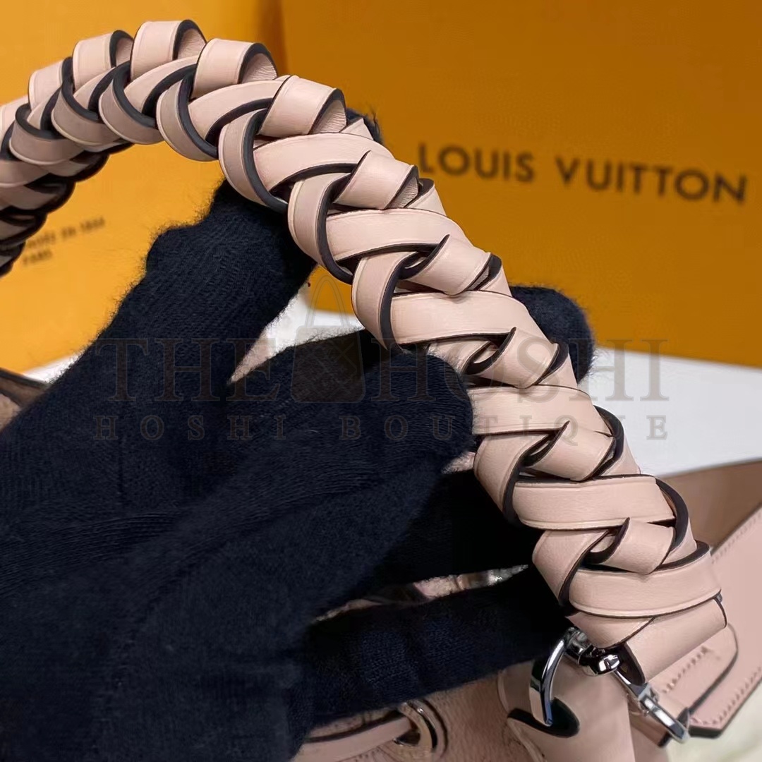 L0vis Vvtt0n LV Women Muria Bucket Bag Galet Gray Mahina Perforated Calf Leather Master Quality