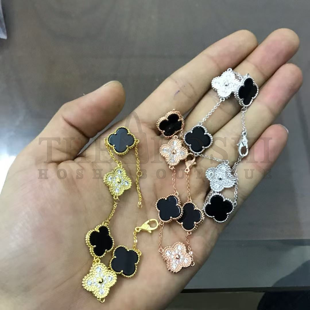 V*n Cl**f Bracelet Master Quality