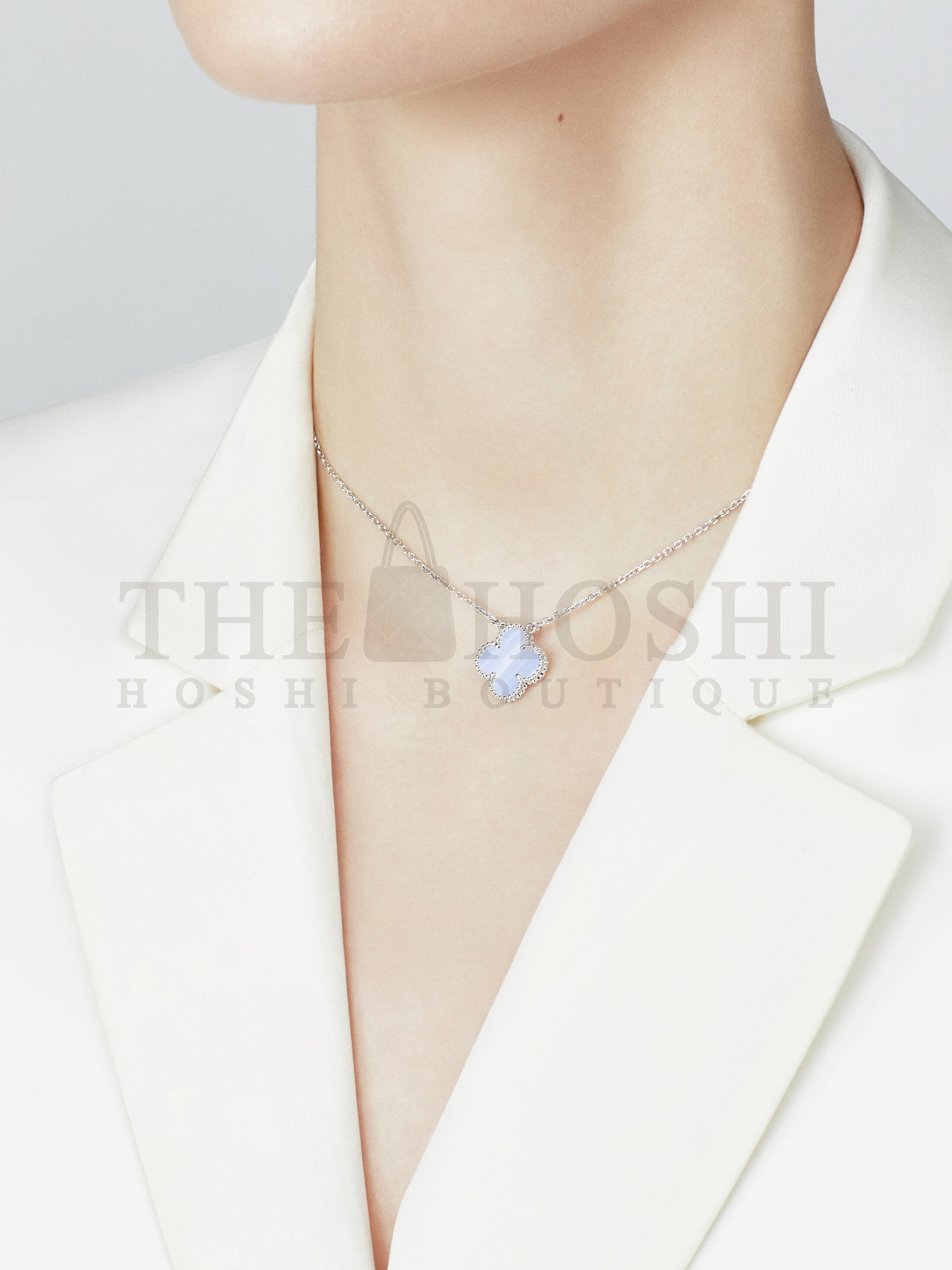 V*n Cl**f & Arpels Purple Chalcedony Clover Necklace, Vintage Alhambra pendant Master Quality