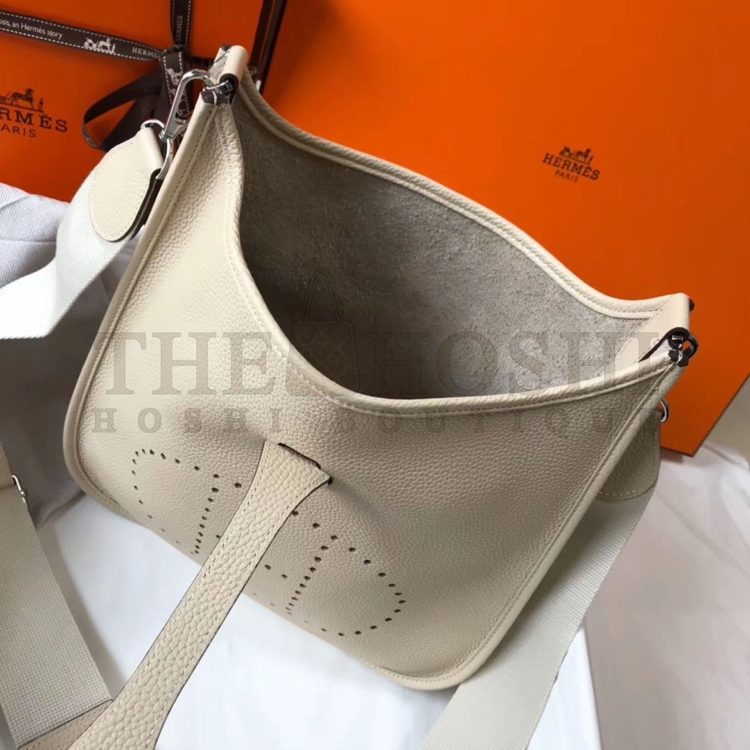 H**me5 Evelyne III 29 Bag In Craie Clemence Leather Master Quality