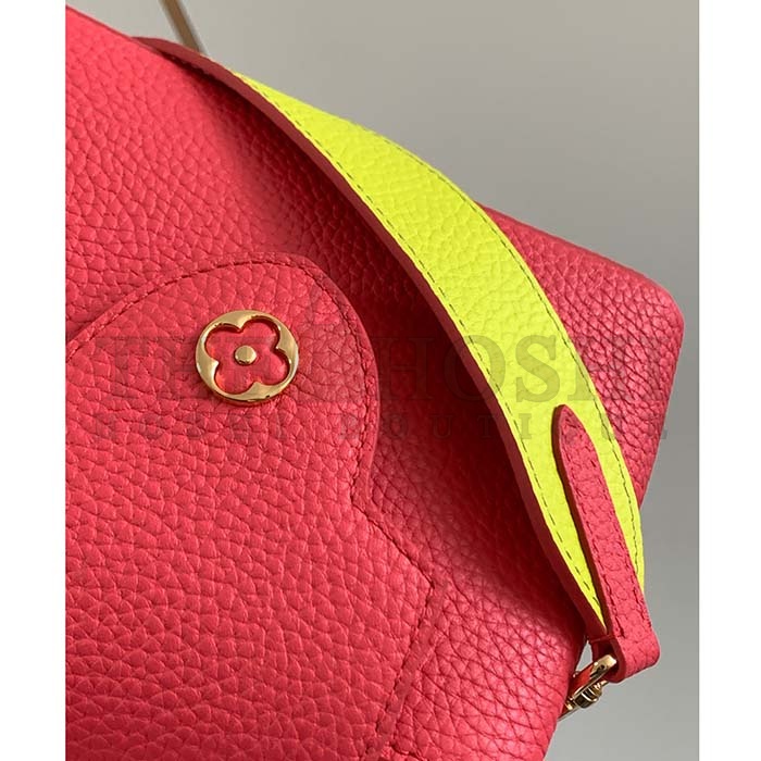 L0vis Vvtt0n LV Women Capucines Mini Handbag Dragon Fruit Pink Cedrat Taurillon Leather Master Quality