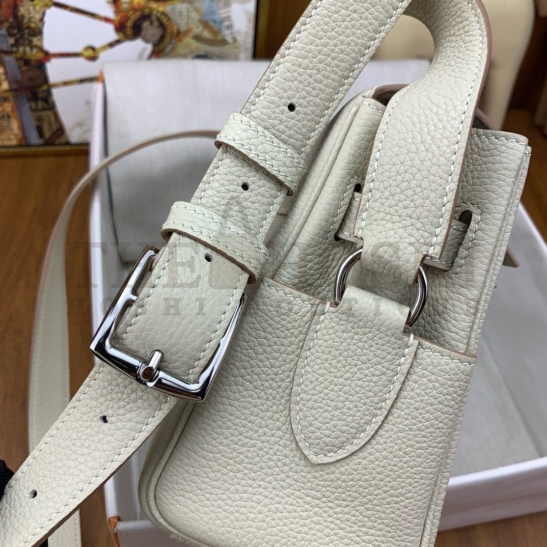 H**me5 Kelly Messenger Bag in Craie Clemence Leather Master Quality