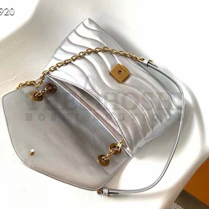 L0vis Vvtt0n LV Women New Wave Chain Bag MM Metallic Gray Quilted Cowhide Leather Master Quality