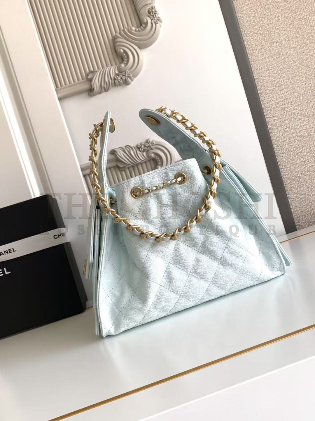 Ch**el 25C AS5293 Hobo Drawstring Bag Blue Caviar Leather with Gold Chain 30x26x14cm Master Quality