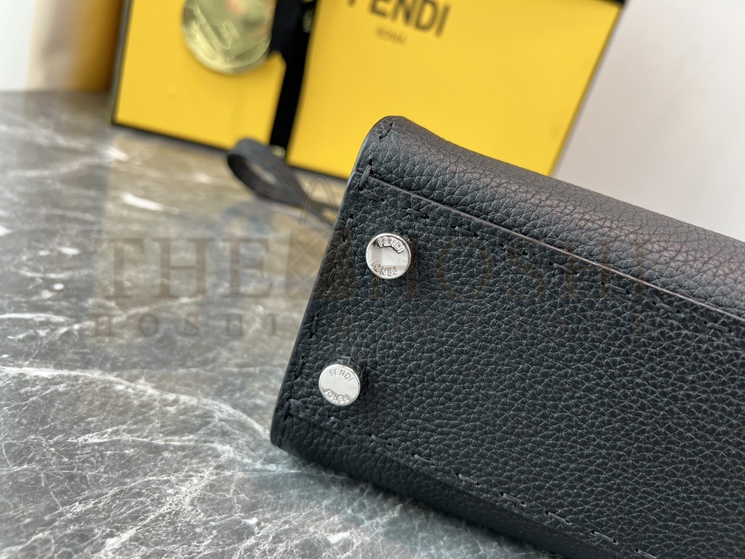 F**di PEEKABOO bag size:23*11*18cm Master Quality