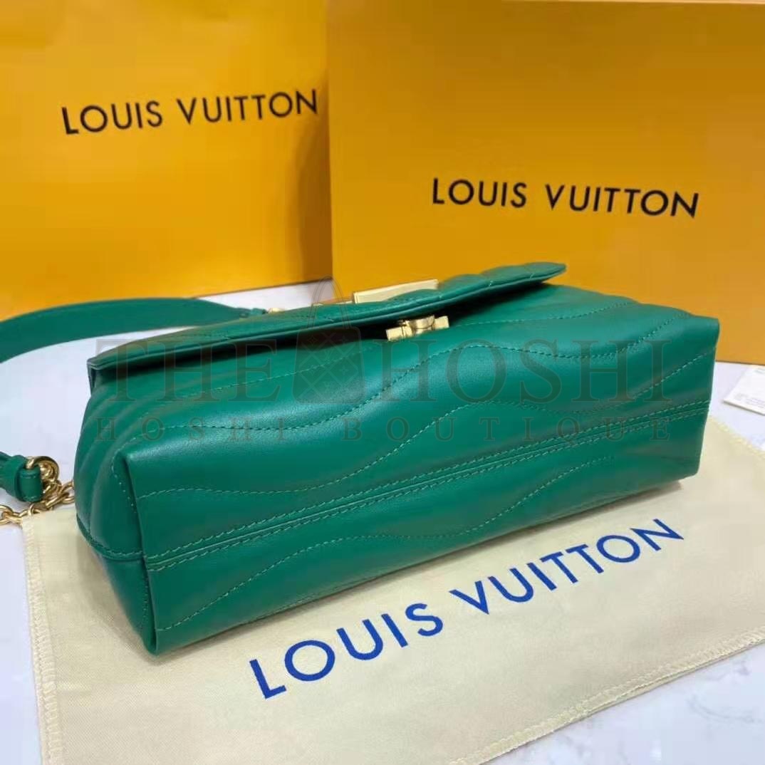 L0vis Vvtt0n LV Women New Wave Chain Bag Handbag Emerald Green Smooth Cowhide Leather Master Quality