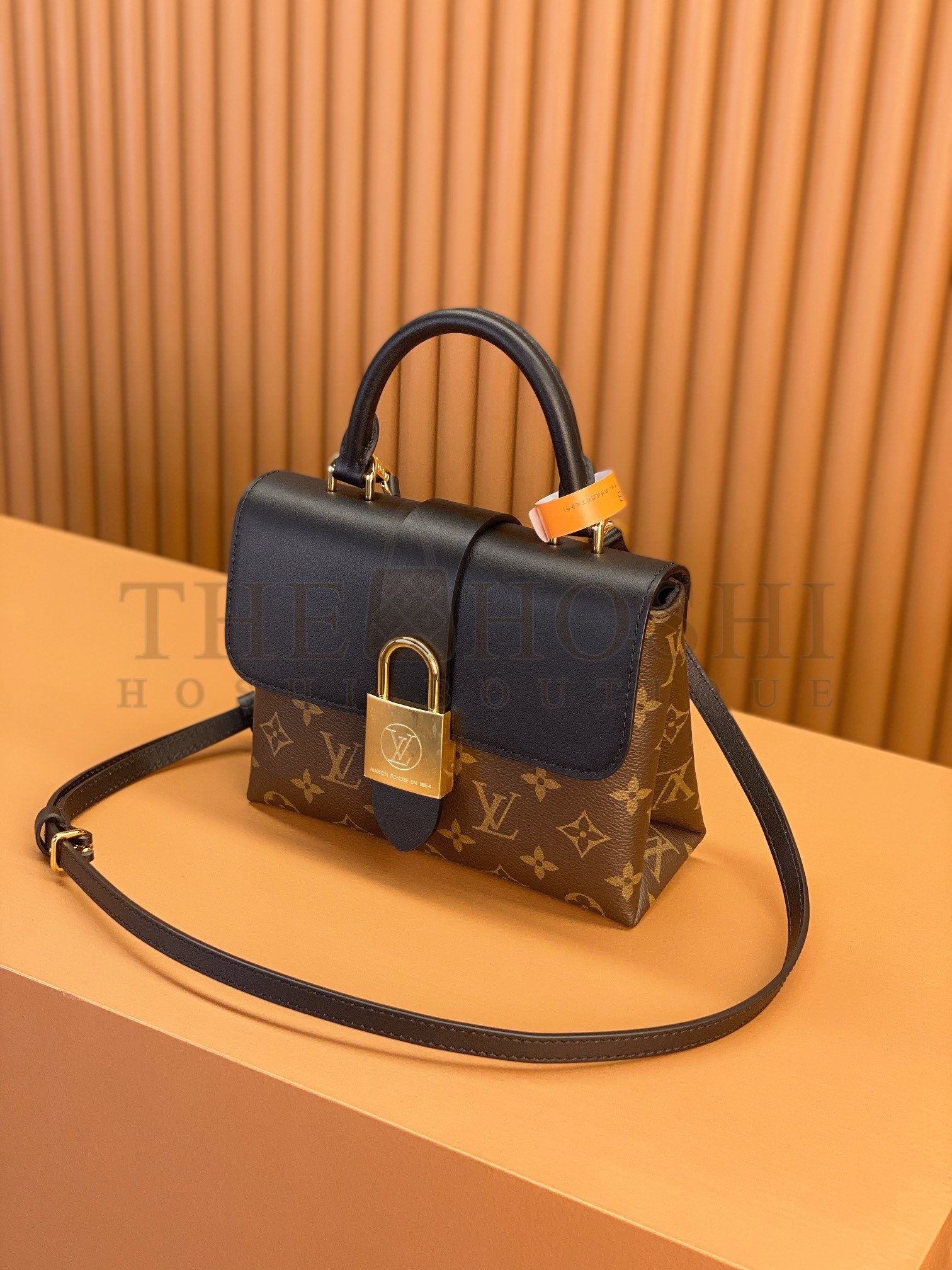 L0vis Vvtt0n LV Women Locky BB Bag in Monogram Coated Canvas and Smooth Cowhide Leather Master Quality