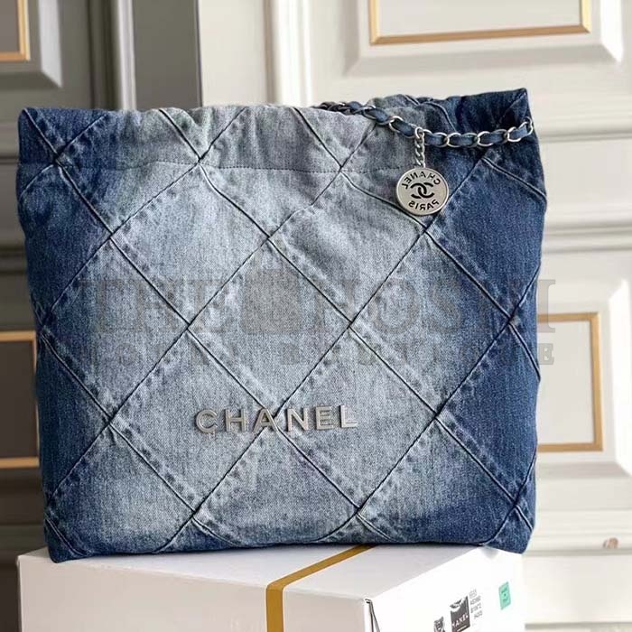 Ch**el Women CC 22 Handbag Washed Denim Silver-Tone Metal Light Blue Master Quality