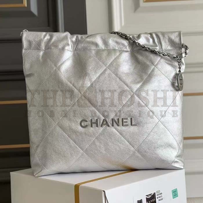 Ch**el Women CC 22 Handbag Metallic Calfskin Silver-Tone Metal Silver Master Quality