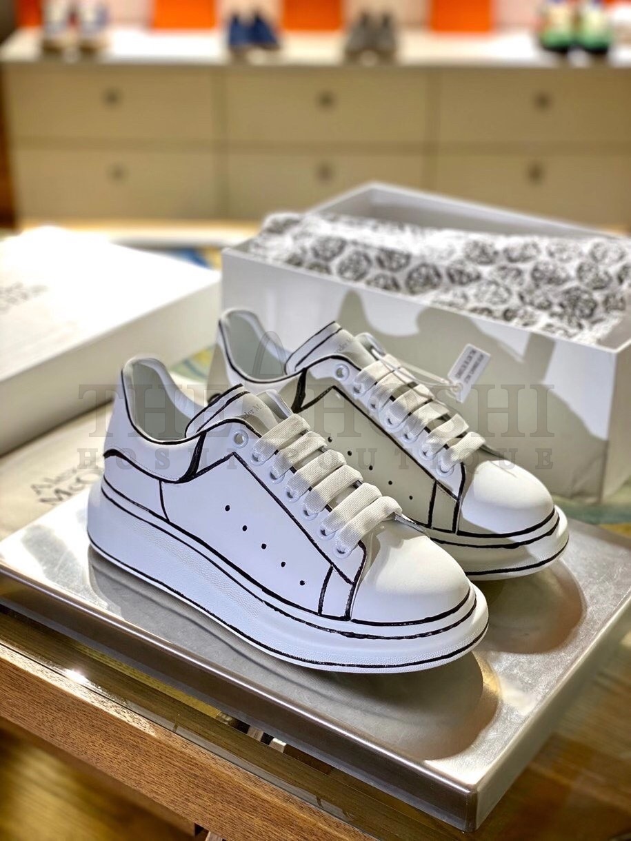 A1exa*der Mcqv*en Women