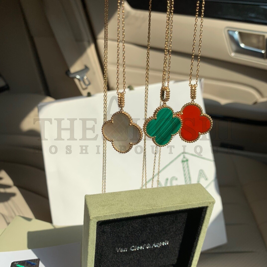 Clover Necklace,V*n Cl**f Four Leaf Clover Necklace Dupe, Magic Alhambra long Necklace, Sliver & Gold-Plated & Logo Stamp Master Quality