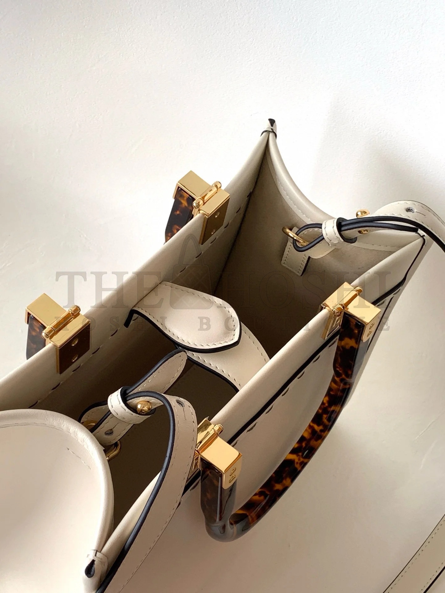 F**di Sunshine Small Tote Bag In White Calfskin Master Quality