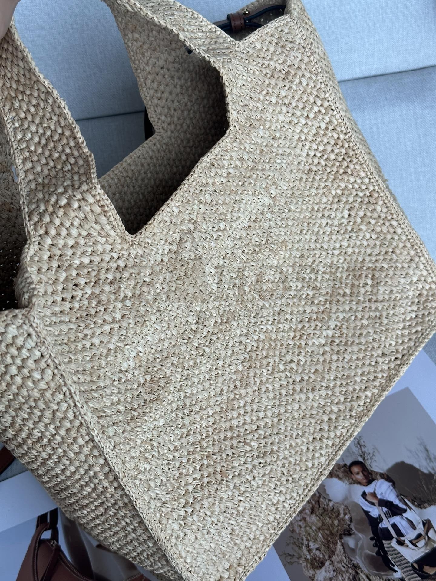 L0ew* Small L0ew* Font Tote in Natural Raffia Master Quality