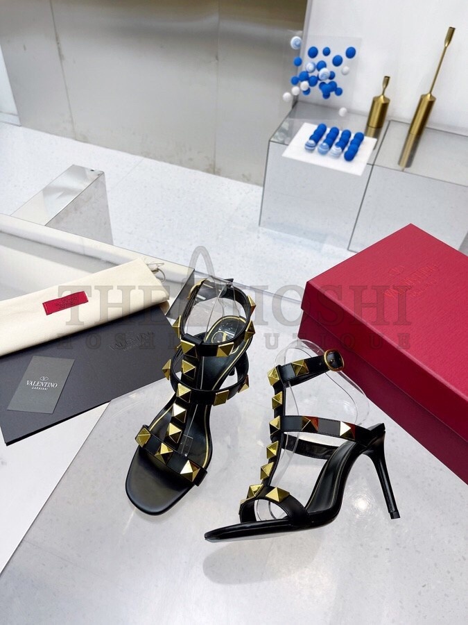 Va1e*ntin0 Roman Stud Sandals 100mm In Black Calfskin Master Quality