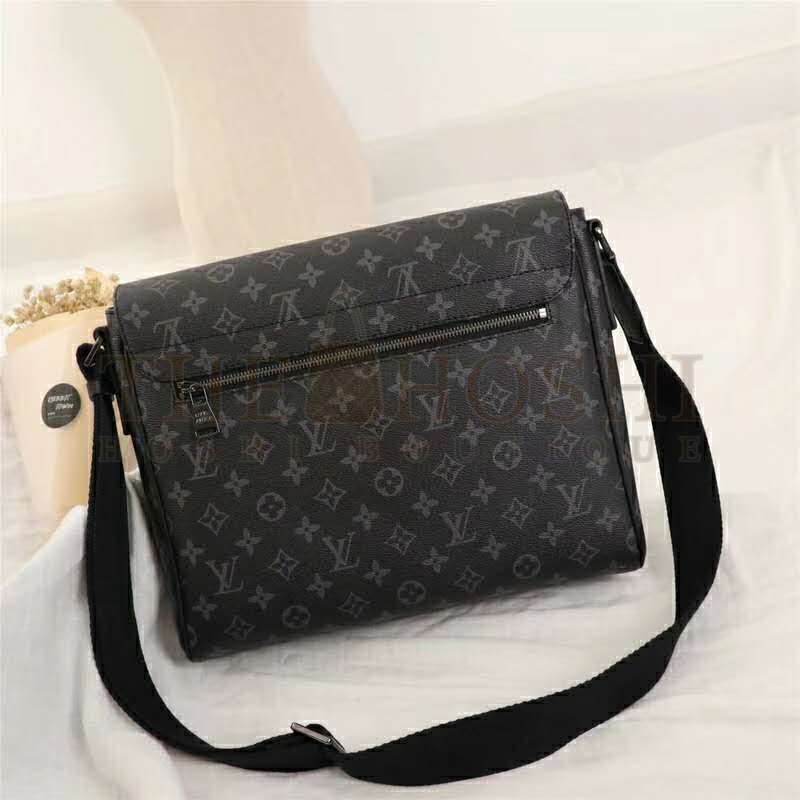 L0vis Vvtt0n LV Men District MM Bag in Monogramme Eclipse Canvas-Grey Master Quality