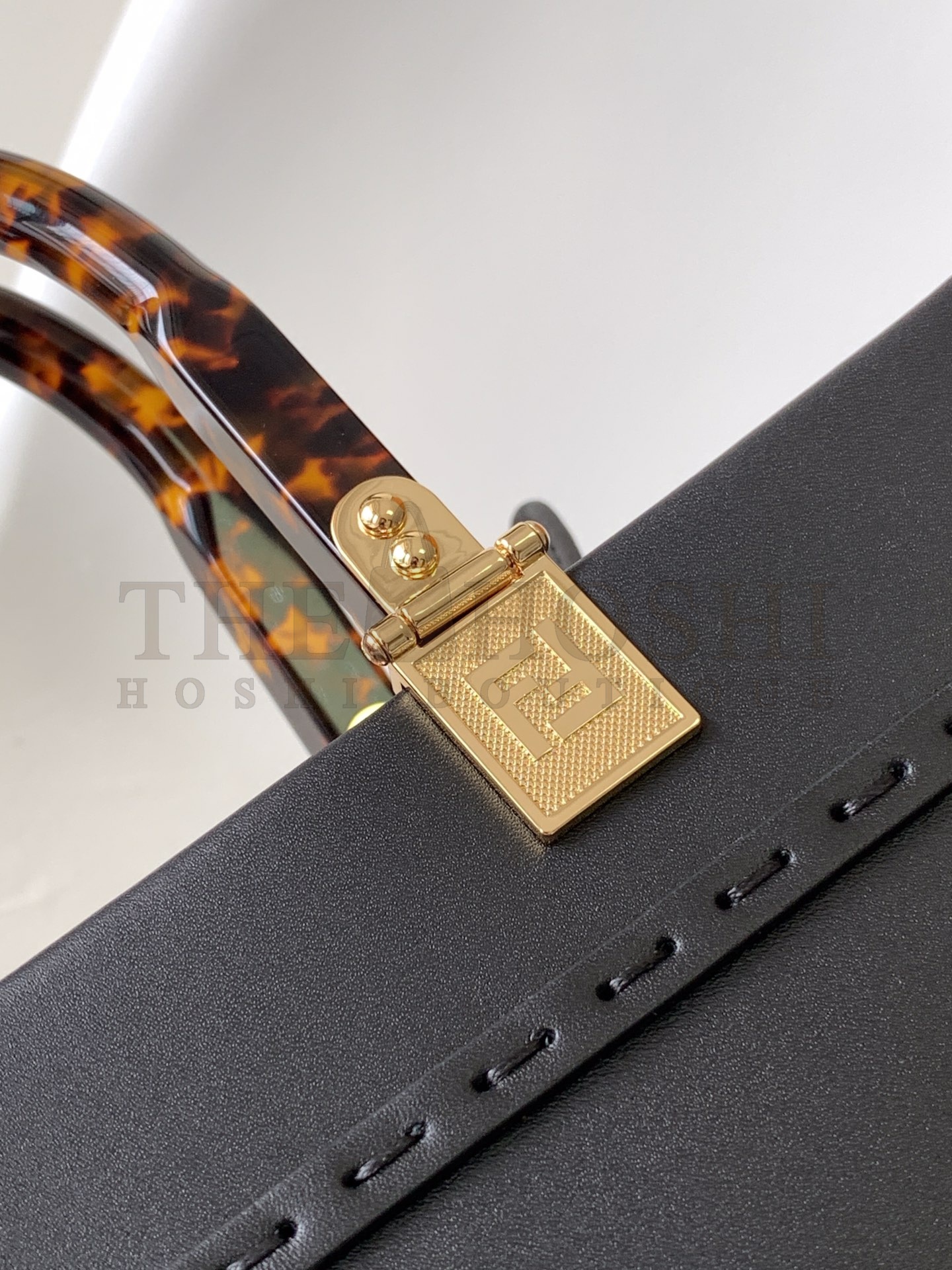 F**di Sunshine Small bag size：25.5*22.5*12cm Master Quality