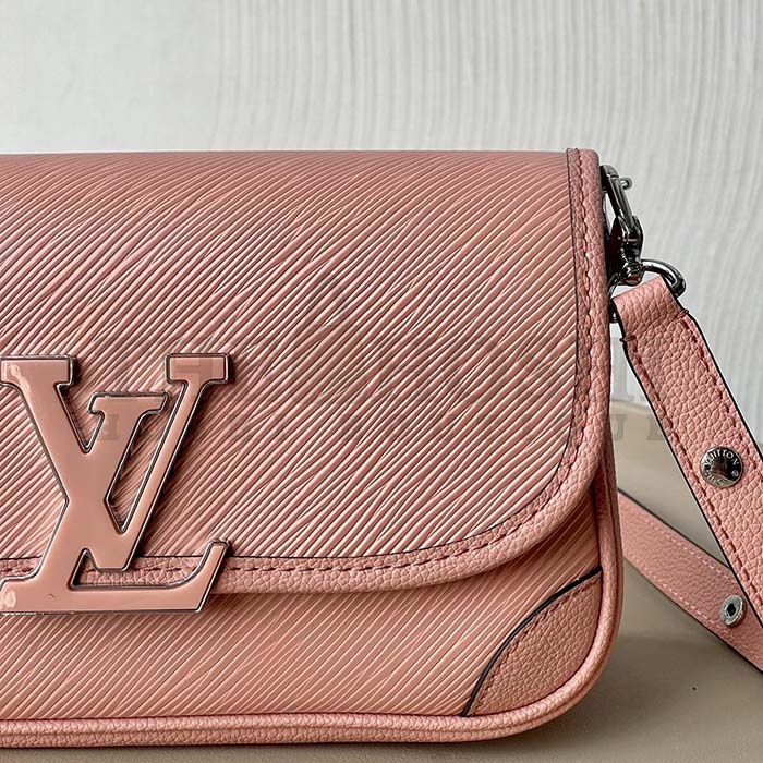 L0vis Vvtt0n LV Women Buci Crossbody Light Pink Epi Grained Smooth Cowhide Leather Master Quality