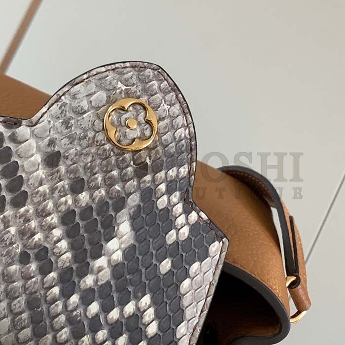 L0vis Vvtt0n LV Women Capucines Mini Handbag Golden Yellow Taurillon Leather Python Skin Master Quality