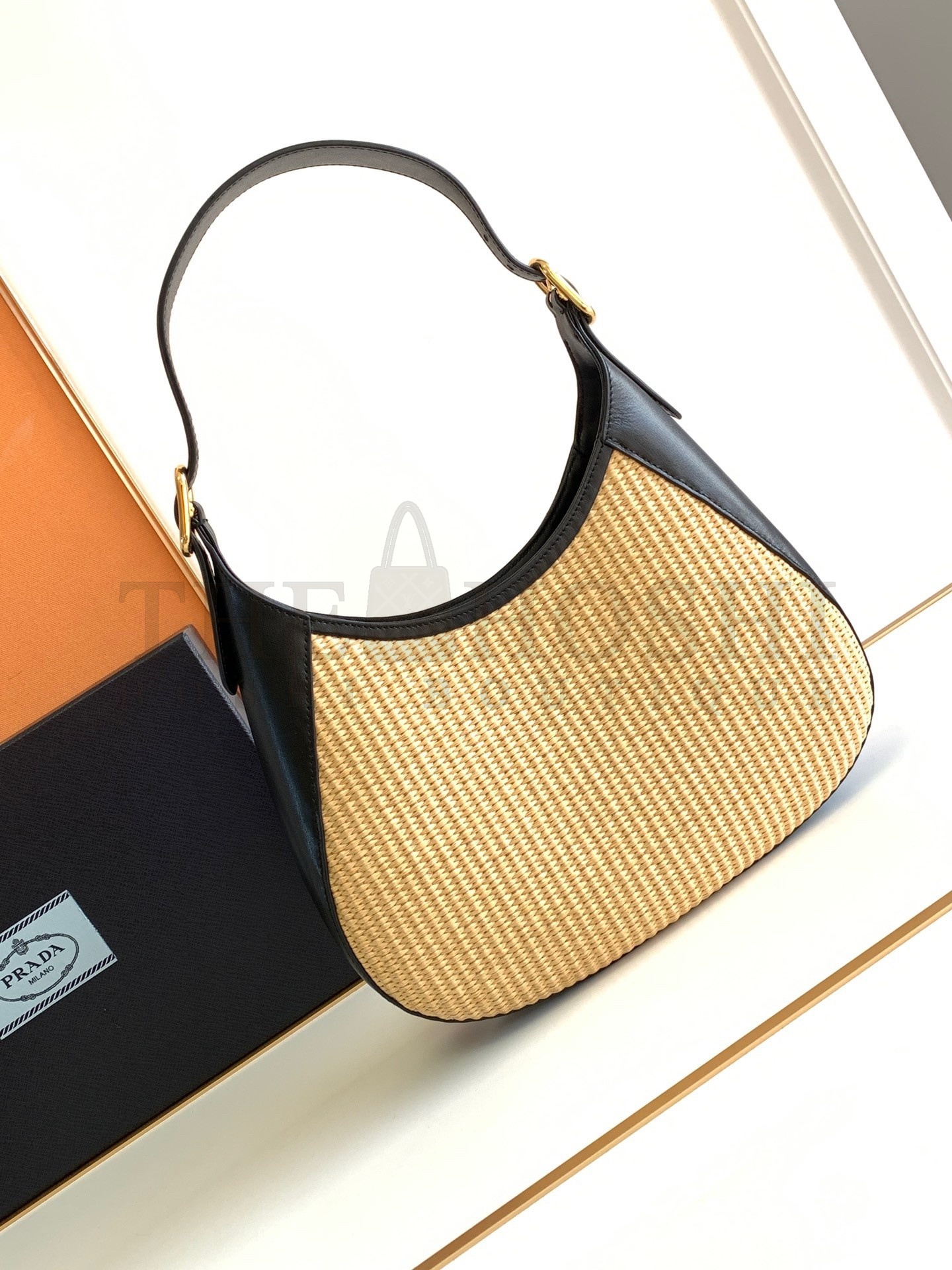 Pra*a Shoulder Bag in Woven Straw and Black Leather Master Quality