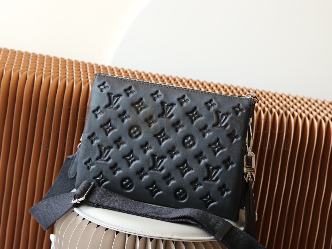 L0vis Vvtt0n LV Women Coussin PM Handbag Black Lambskin Cowhide Leather M23056 size:26x20x12cm Master Quality