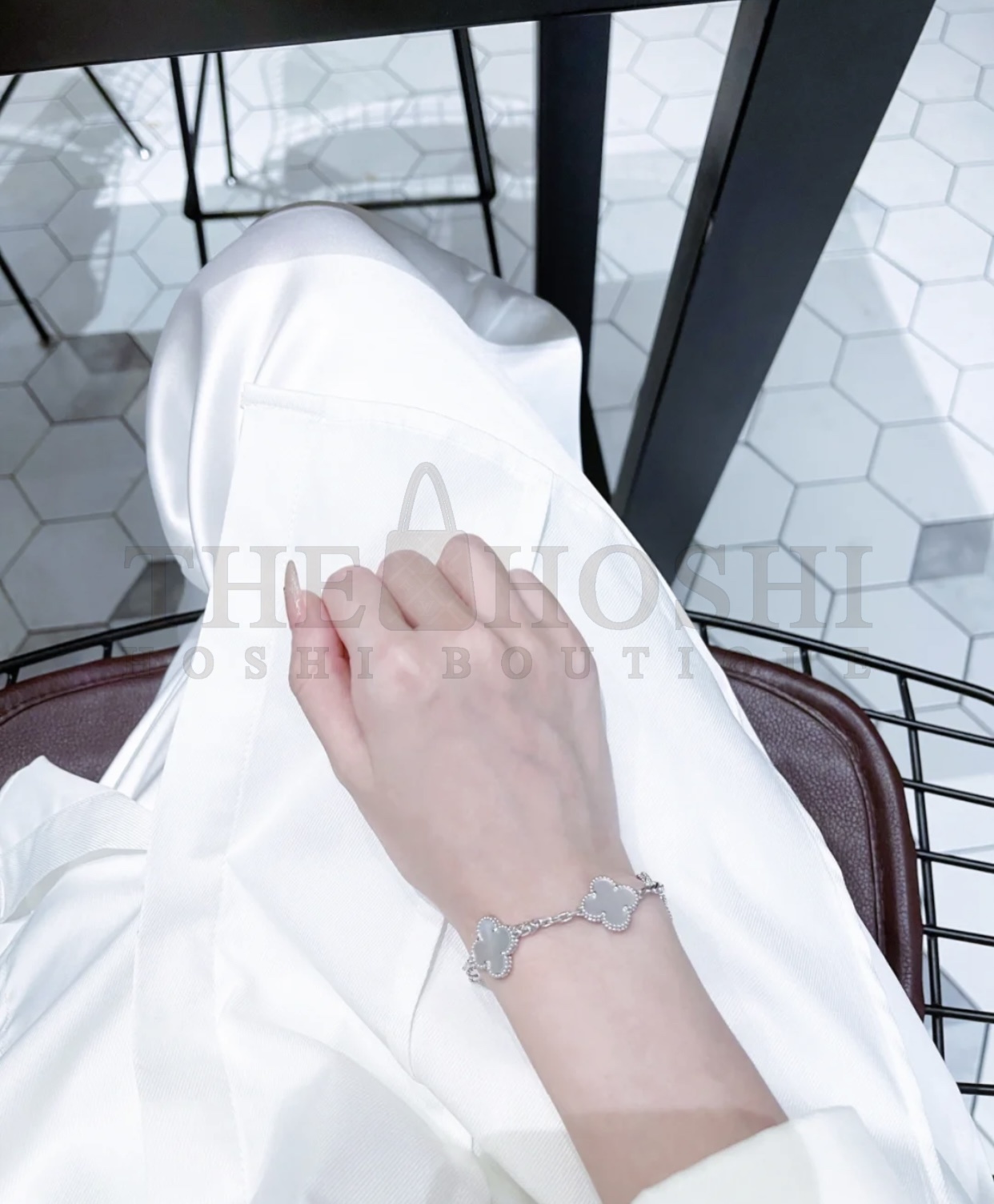 Clover Bracelet,V*n Cl**f Bracelet Dupe, White Mother-of-Pearl Clover Bracelet, Vintage Alhambra bracelet, 5 motifs Master Quality