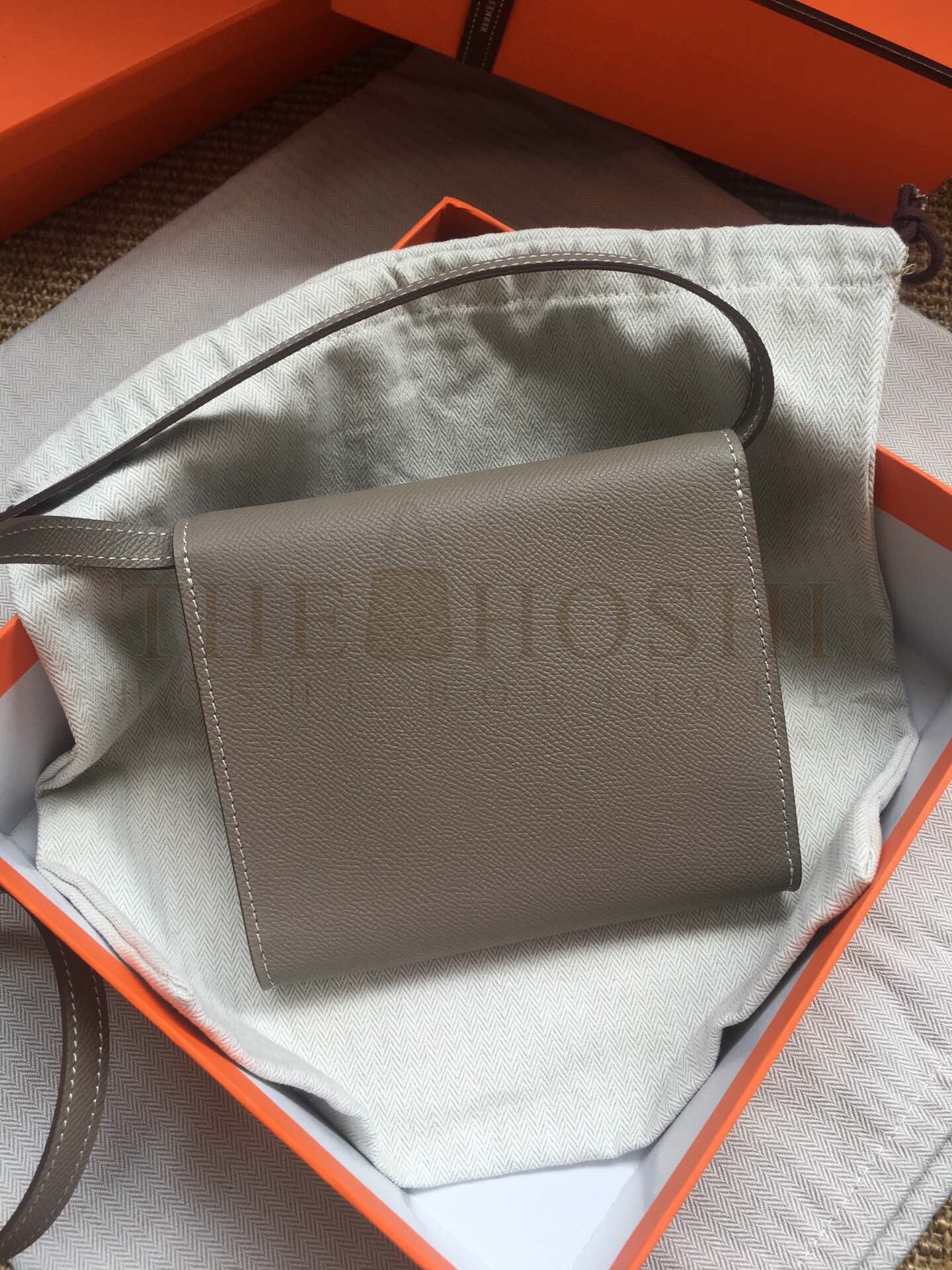 H**me5 Grey Clic 16 Wallet With Strap Master Quality