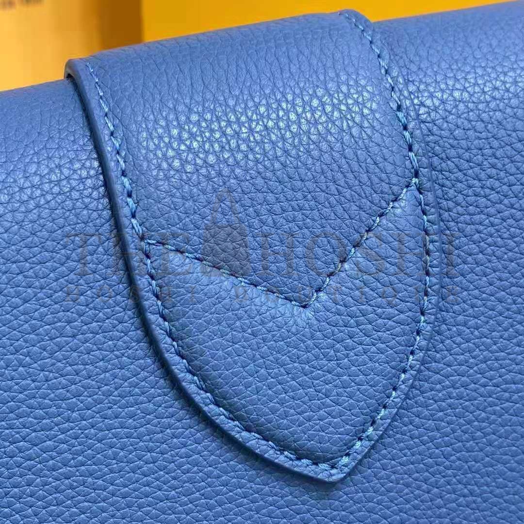 L0vis Vvtt0n LV Women LV Pont 9 Soft MM Handbag Bleu Général Rouge Grained Calfskin Master Quality