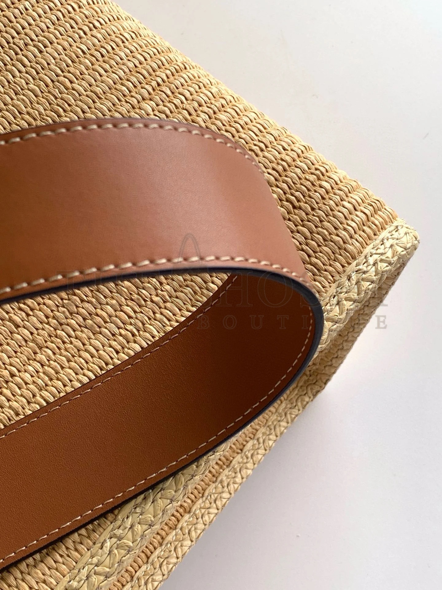 F**di Sunshine Medium Tote Bag in Natural Straw Master Quality