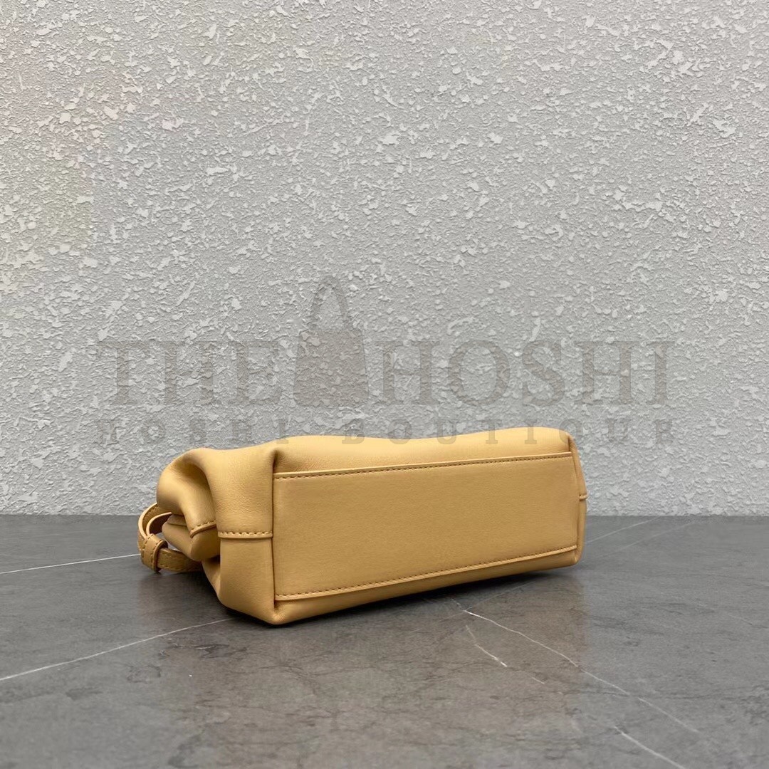 B0tt*ga Ven*ta Small Point Top Handle Bag In Beige Leather Master Quality