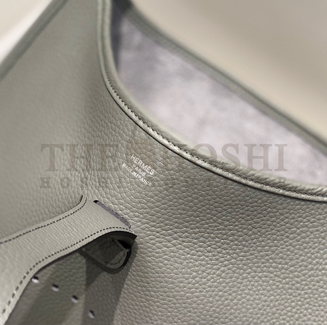 H**me5 Evelyne III 29 Bag in Gris Meyer Clemence Leather Master Quality