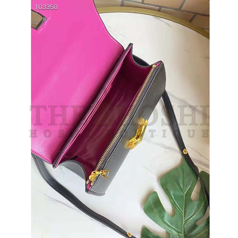 L0vis Vvtt0n LV Women Twist One Handle PM Handbag Black Taurillon Cowhide Master Quality