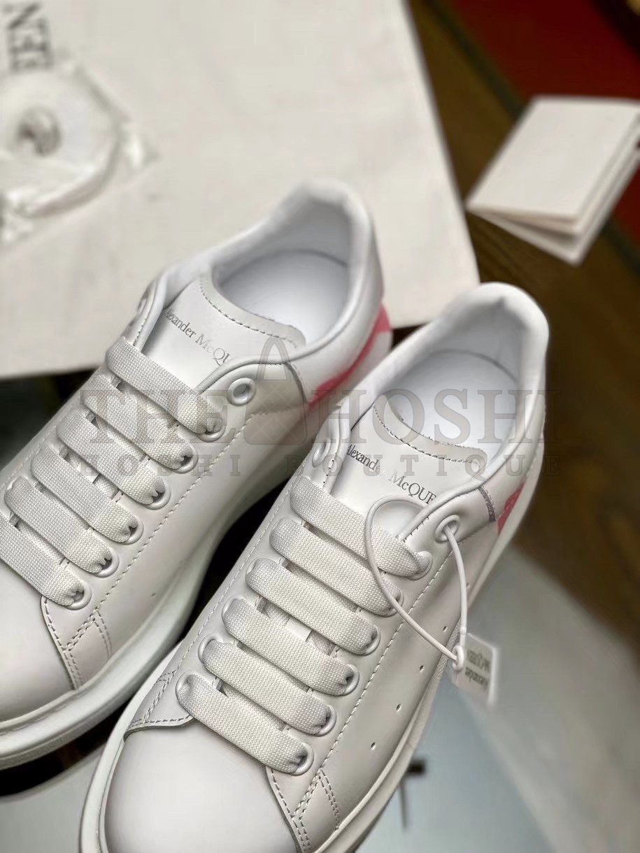 A1exa*der Mcqv*en Women