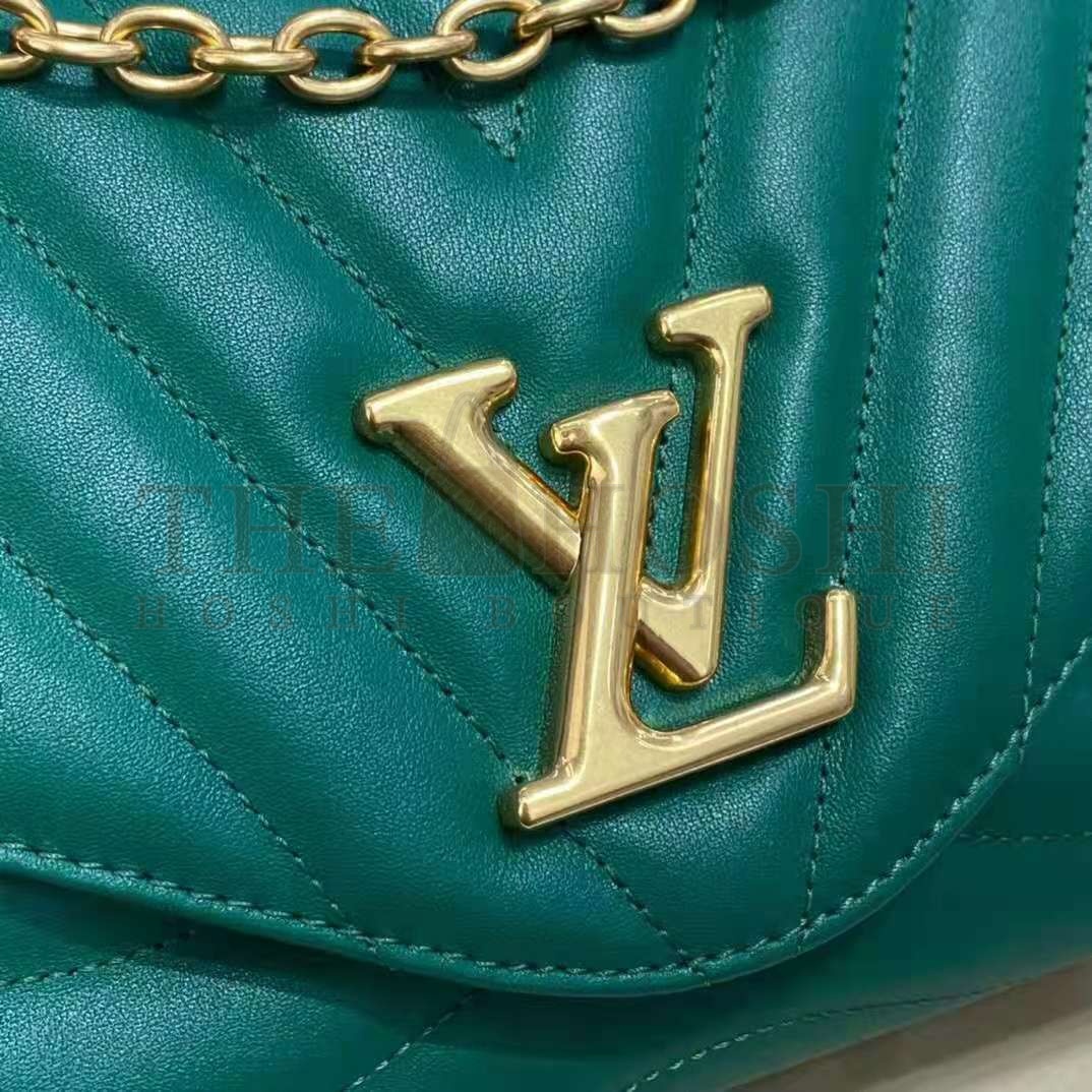 L0vis Vvtt0n LV Women New Wave Chain Bag Handbag Emerald Green Smooth Cowhide Leather Master Quality