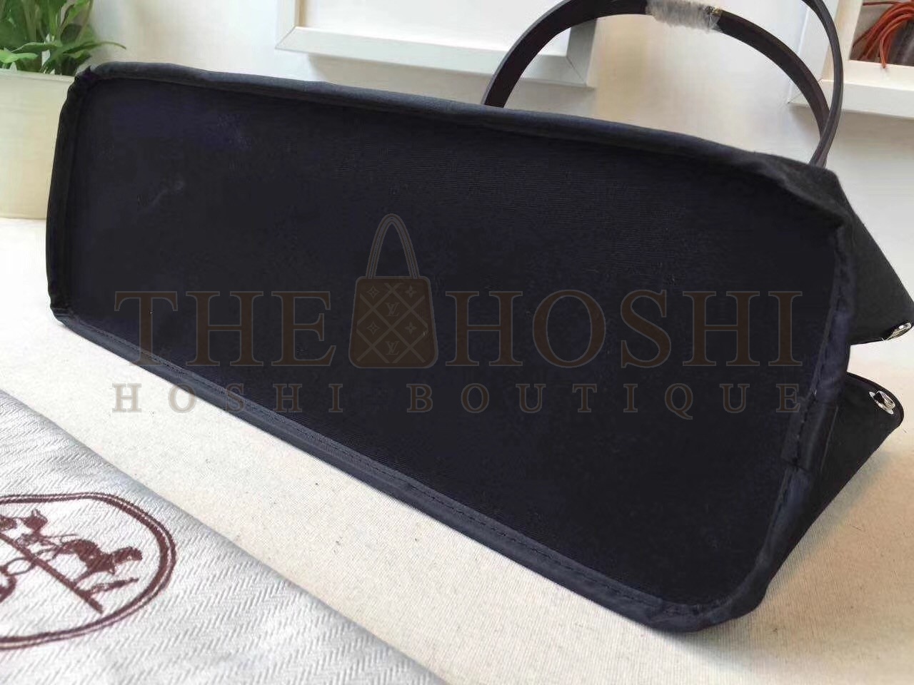 H**me5 Cabag Elan Bag In Black Canvas Master Quality