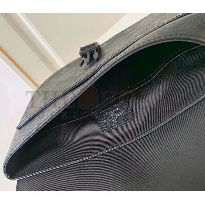 L0vis Vvtt0n LV Men Outdoor Flap Messenger Monogram Eclipse Canvas Master Quality