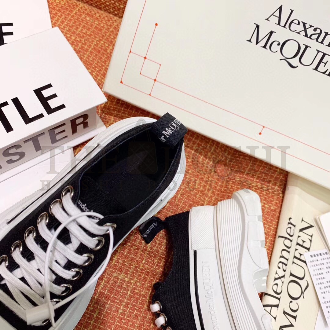 A1exa*der Mcqv*en Women