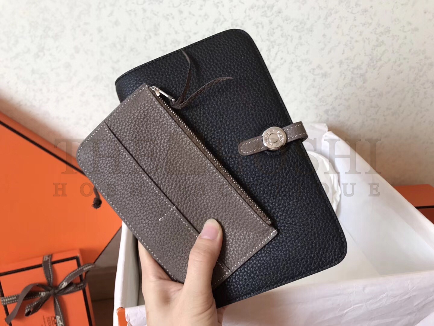 H**me5 Bicolor Dogon Duo Wallet In Black/Taupe Leather Master Quality