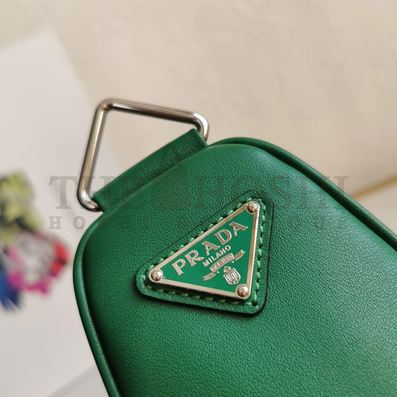 Pra*a Triangle Shoulder Bag In Green Calfskin Master Quality