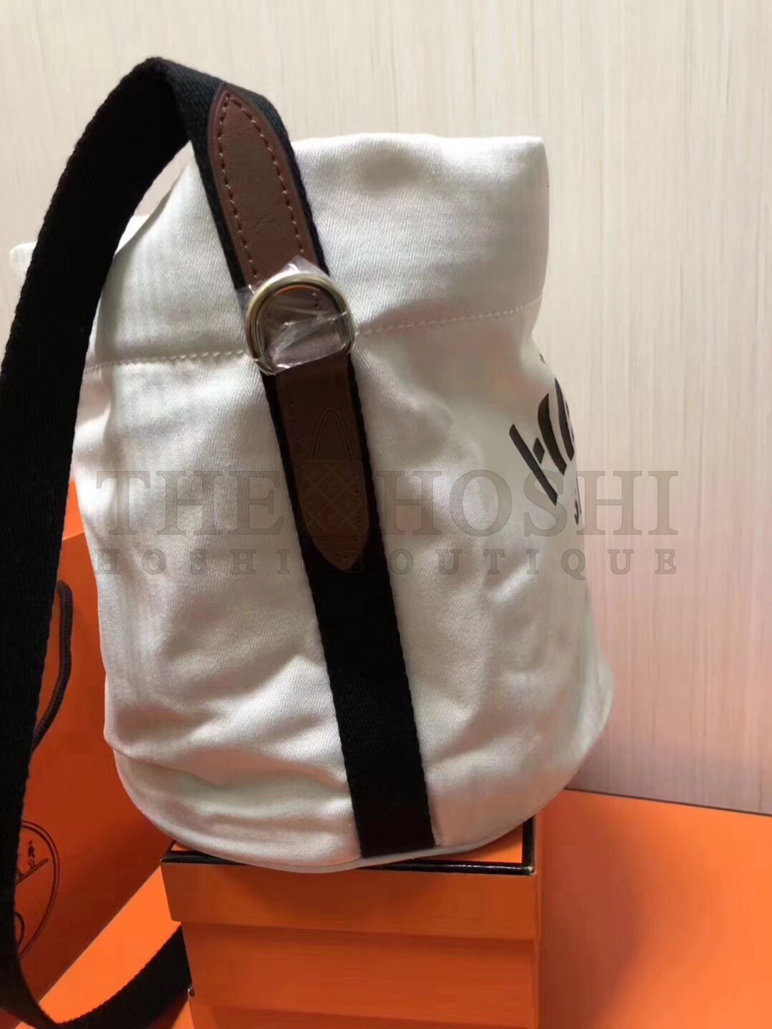 H**me5 Grooming Bucket Bag In White Canvas Master Quality