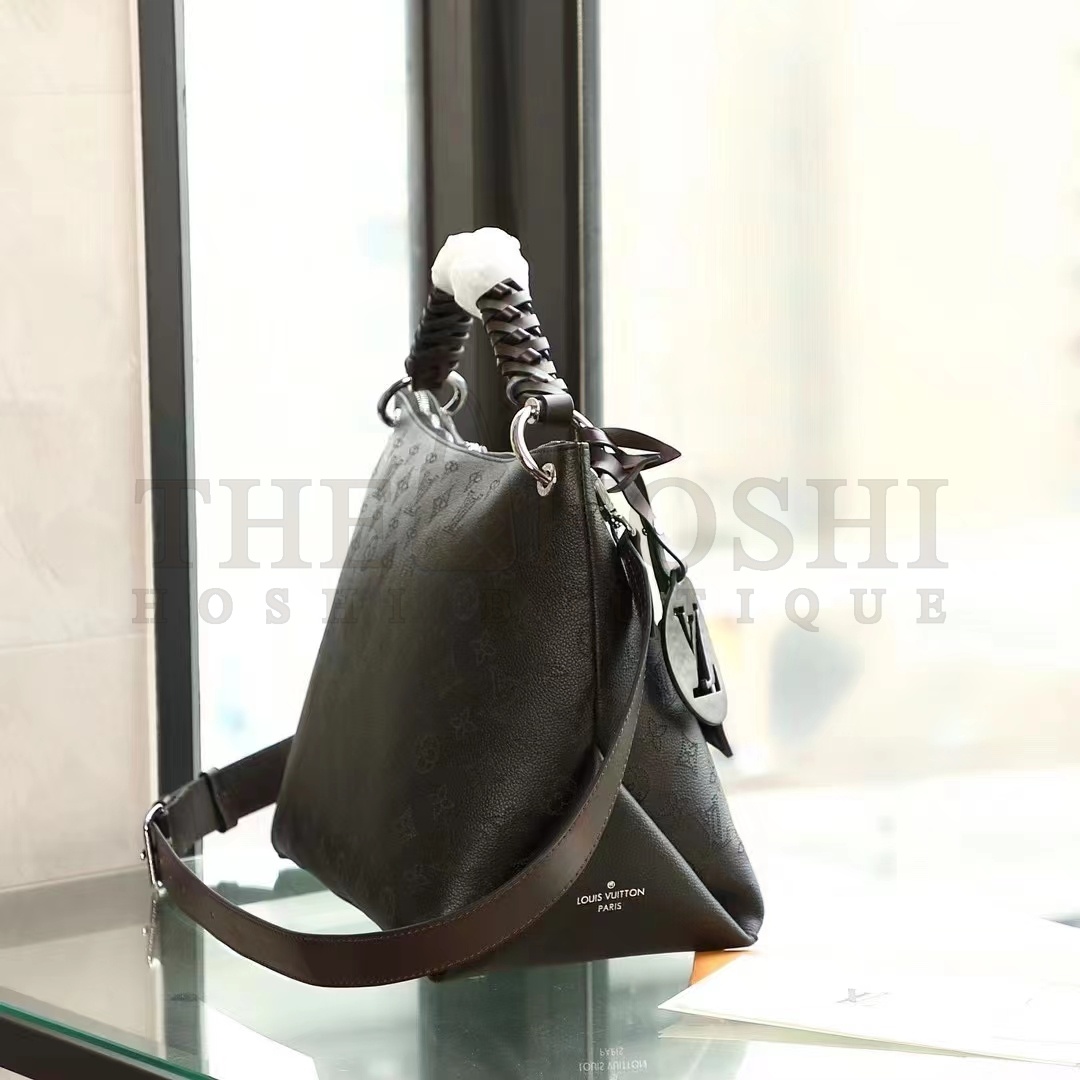 L0vis Vvtt0n LV Women Beaubourg Hobo MM Bag Black Mahina Perforated Calf Leather Master Quality