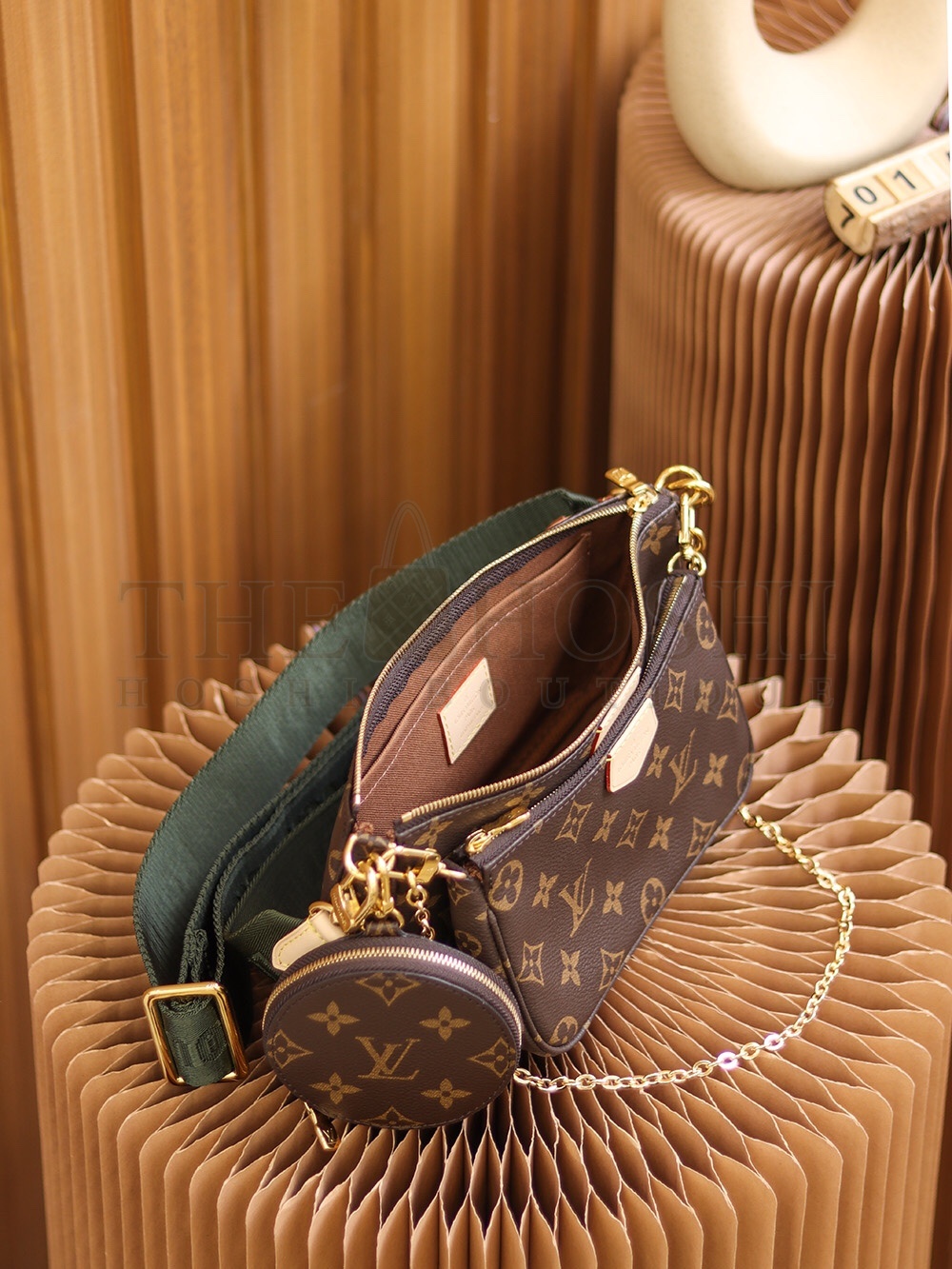 L0vis Vvtt0n LV Women Multi-Pochette Accessoires Bag in Monogram Canvas-Brown m44813 Master Quality