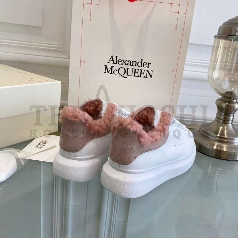 A1exa*der Mcqv*en Women