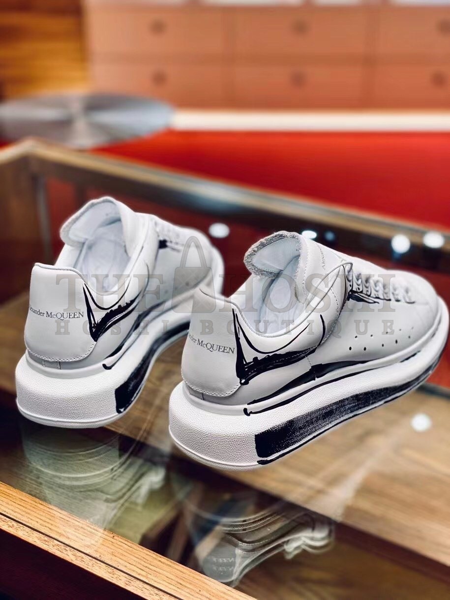 A1exa*der Mcqv*en Women