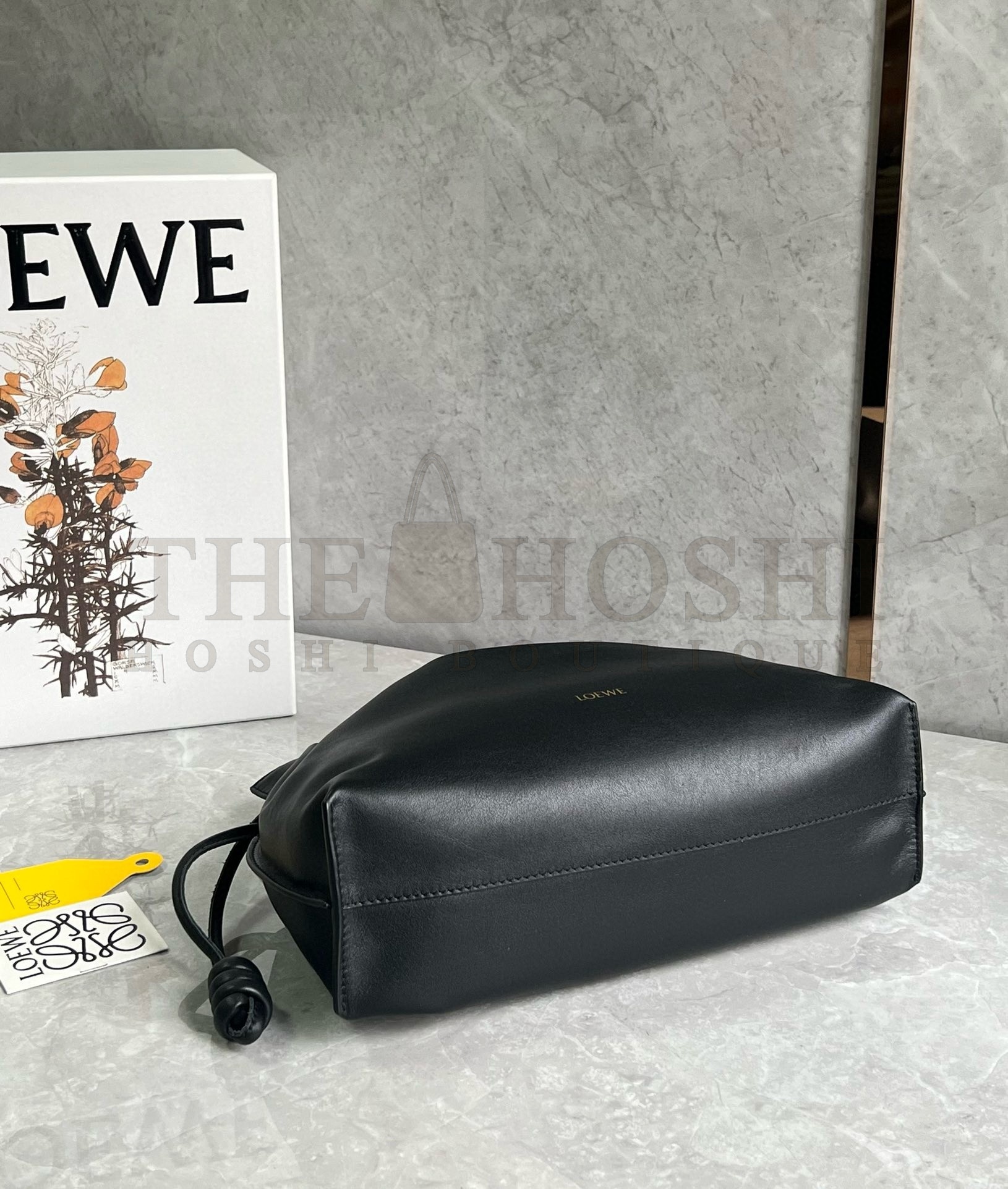 L0ew* Flamenco Clutch Bag in Black Nappa Calfskin Master Quality