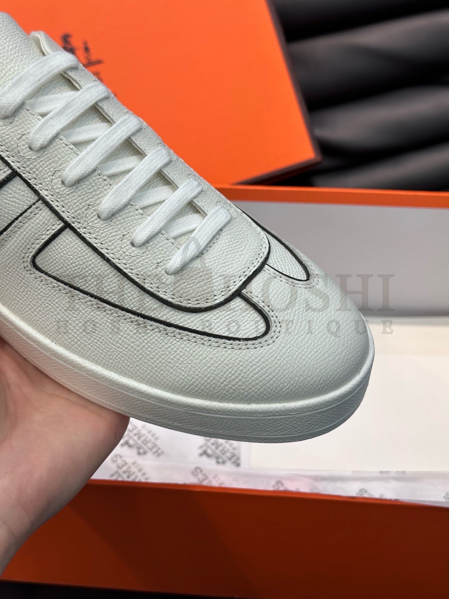 H**me5 Boomerang Sneakers In White Epsom Calfskin Master Quality