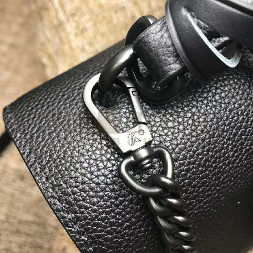 L0vis Vvtt0n LV Women Mylockme Bag Soft Grained Calfskin-Black Master Quality